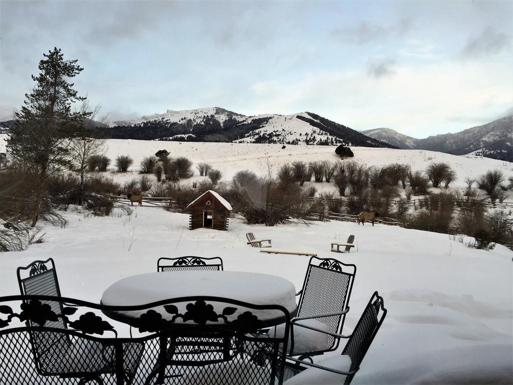 Grandpa'S Cabin การ์ดีเนอร์ ภายนอก รูปภาพ