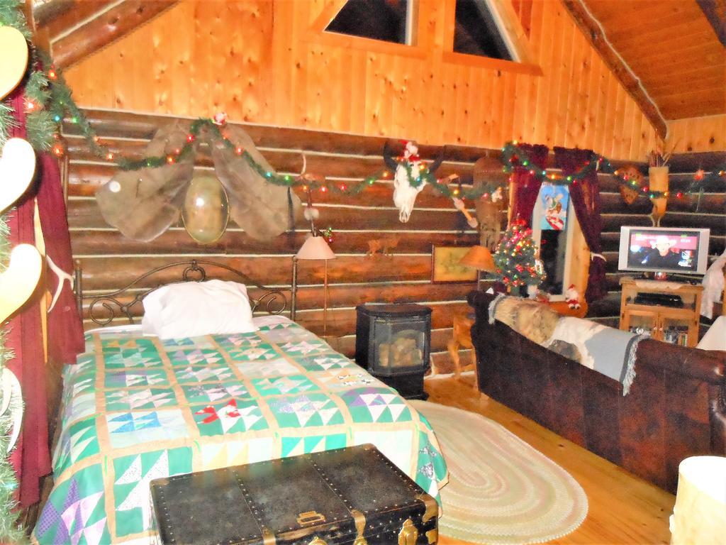 Grandpa'S Cabin การ์ดีเนอร์ ภายนอก รูปภาพ
